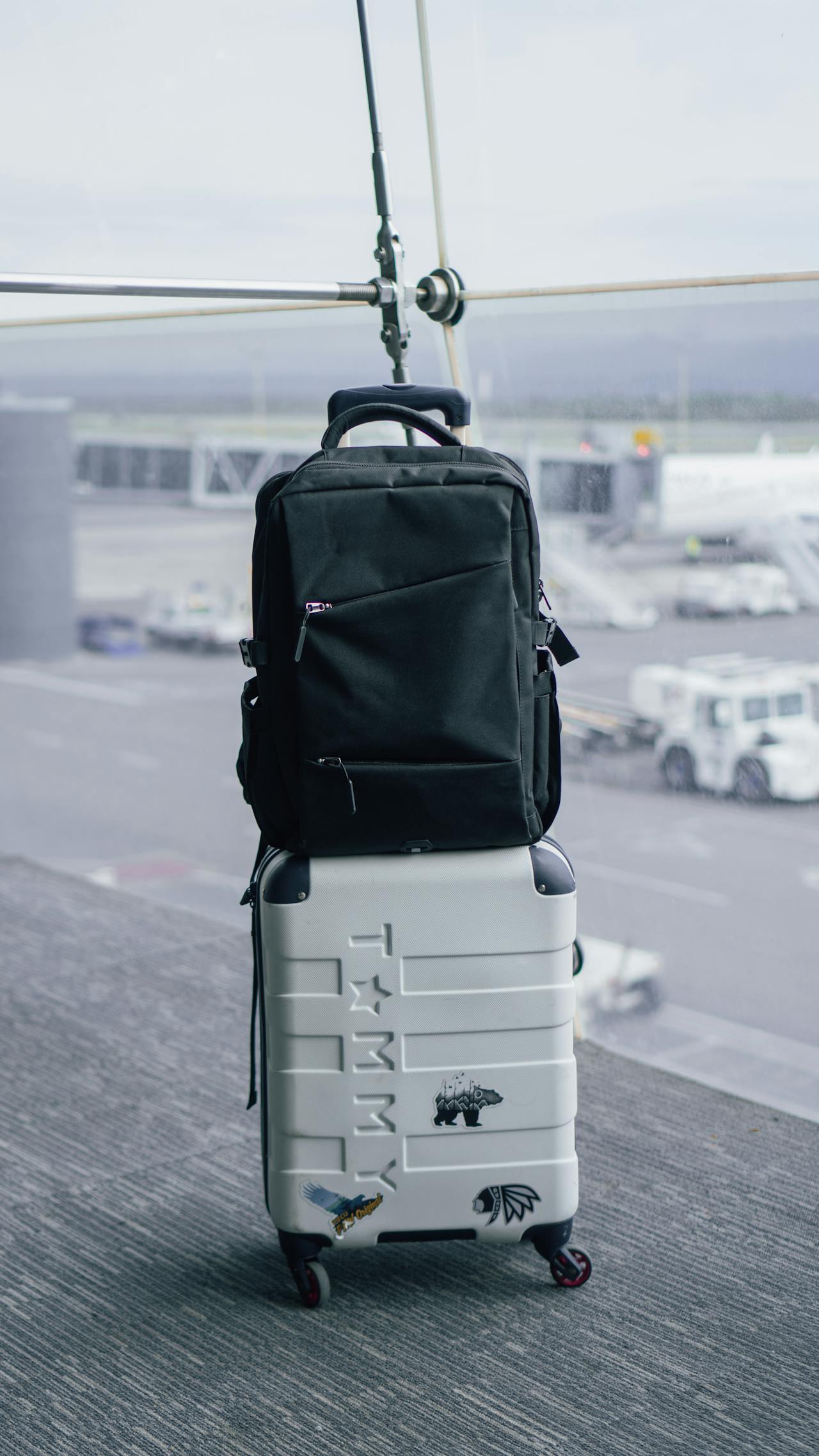 Hard shell and soft shell carry-on luggage comparison
